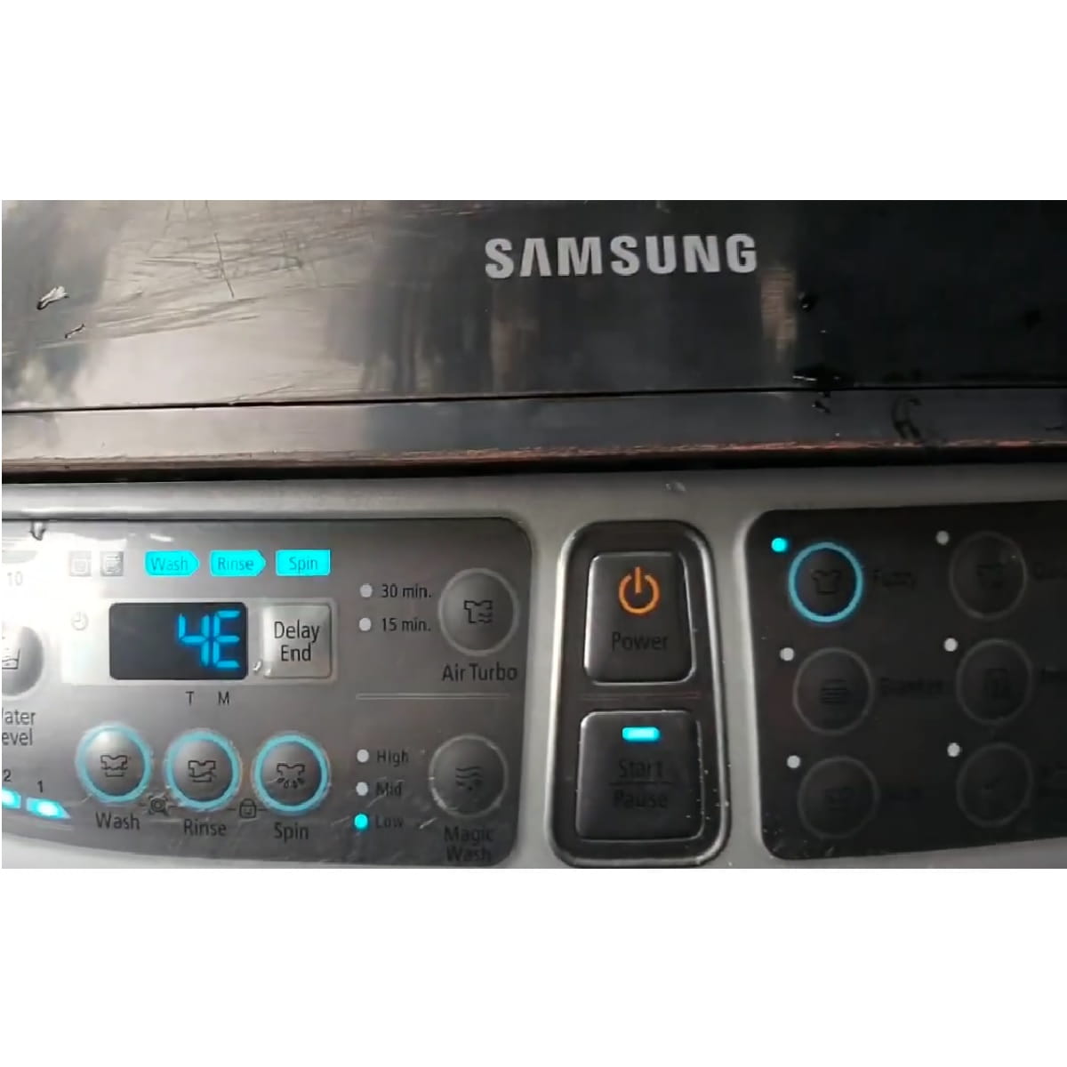 Samsung washer 4e code but full of water